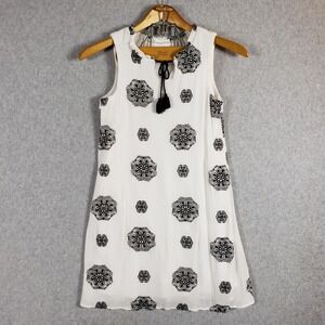 Vince Camuto Women's 14 White Embroidered Floral Sleeveless Blouse Keyhole Back